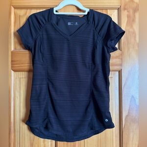 Xersion Black Women’s Athletic Top